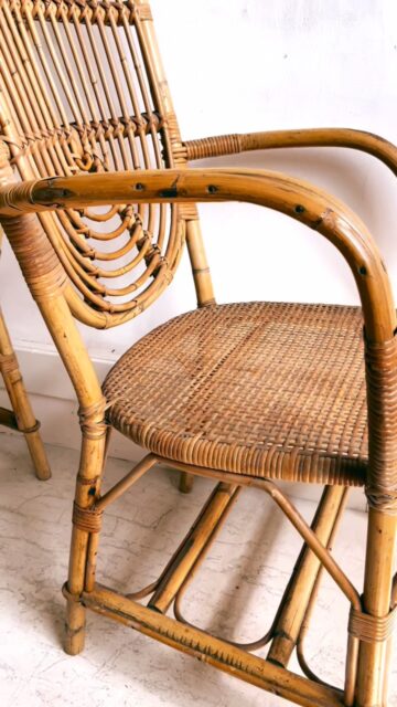 Audoux Minet elegant bamboo chairs with arms or without both glorious 

#bamboo #interiors #vintage #french #interiordesign